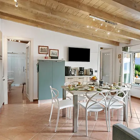 Gargnano Apartments * Gargnano