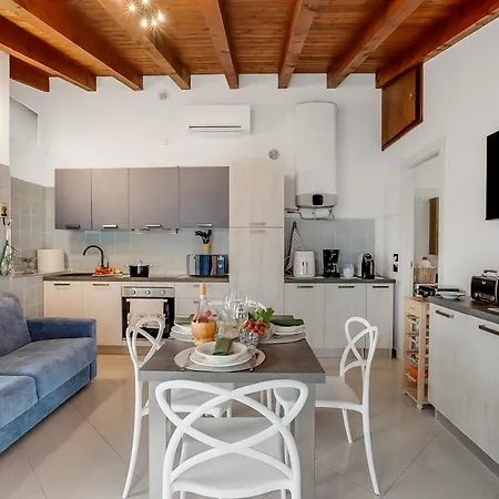 Gargnano Apartments * Gargnano